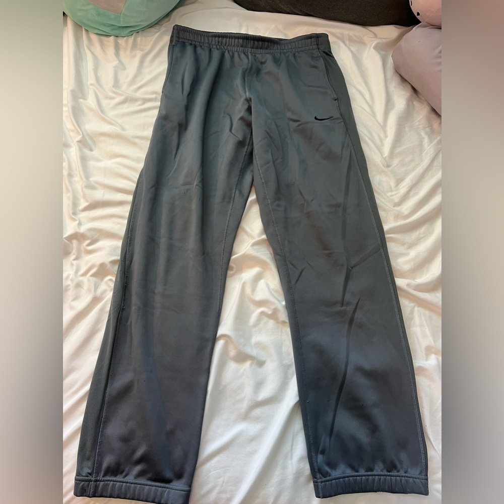 grey nike pants